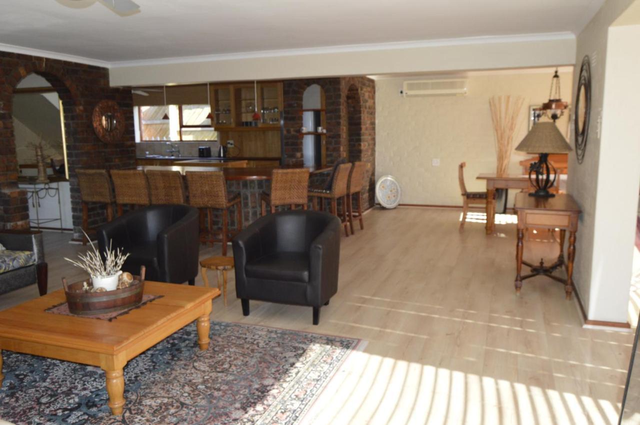 Harbourview Self Catering Apartment Gordonʼs Bay Екстериор снимка